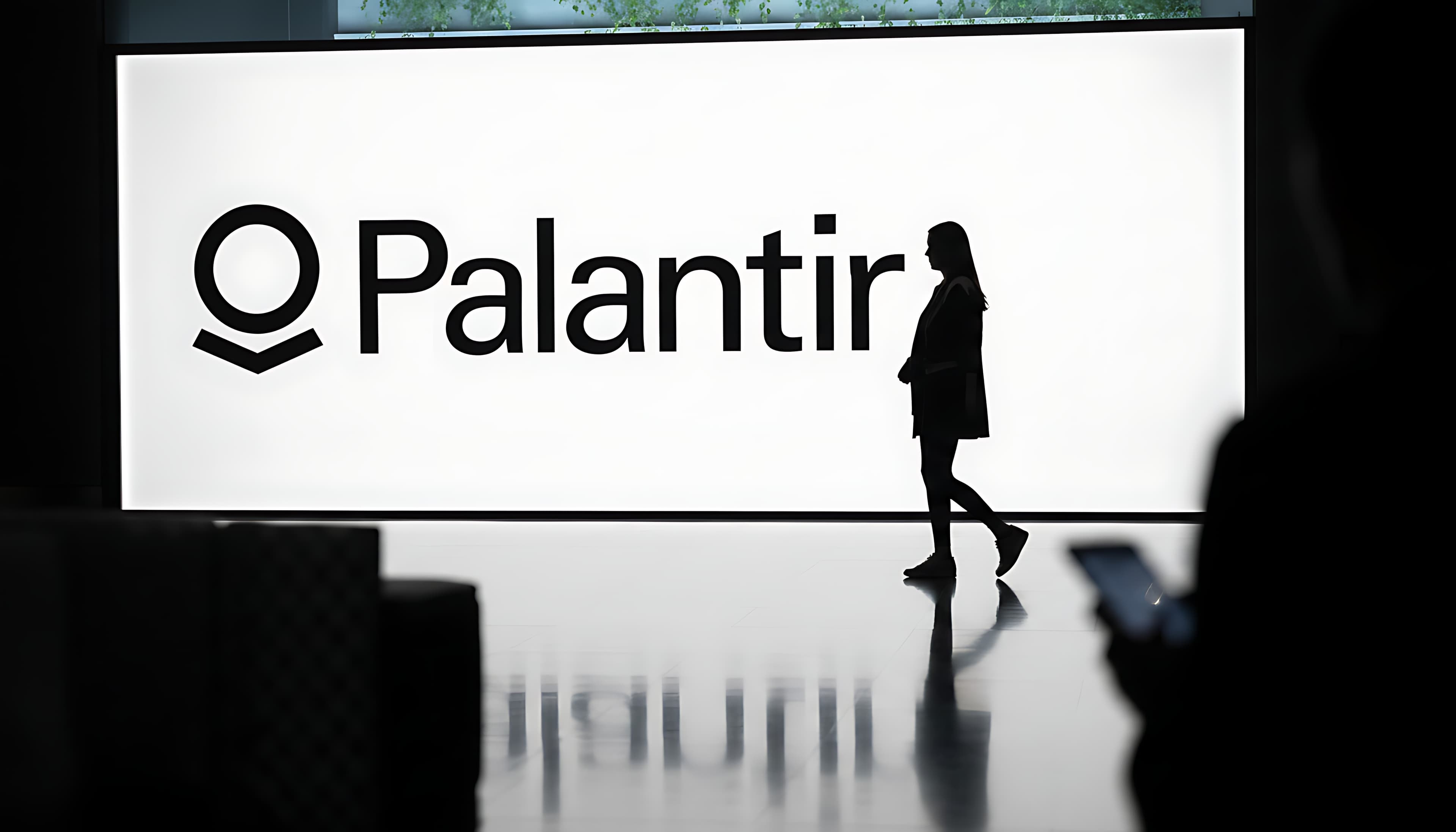 Palantir_banner.jpeg